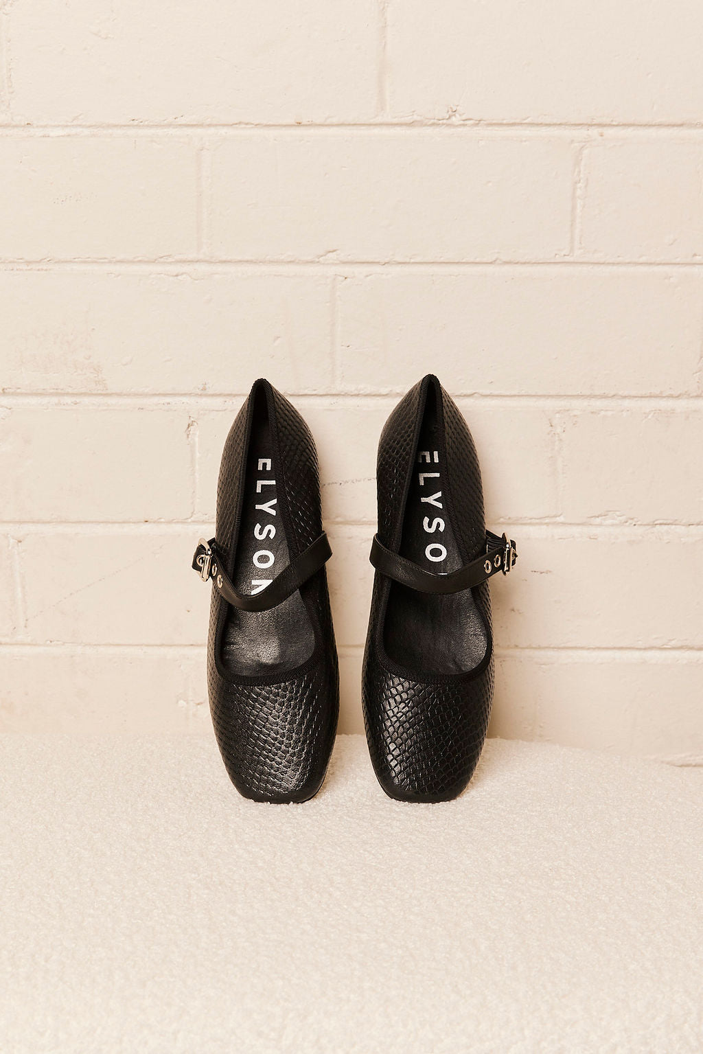 ELEVATION Black